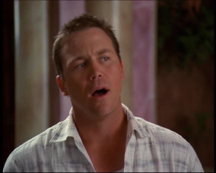 Charmed-Online-dot-net_622ItsABadBadBadBadWorldPart1-0060.jpg