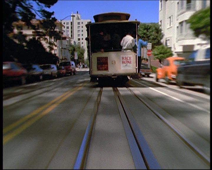 Charmed-Online-dot-net_622ItsABadBadBadBadWorldPart1-0219.jpg
