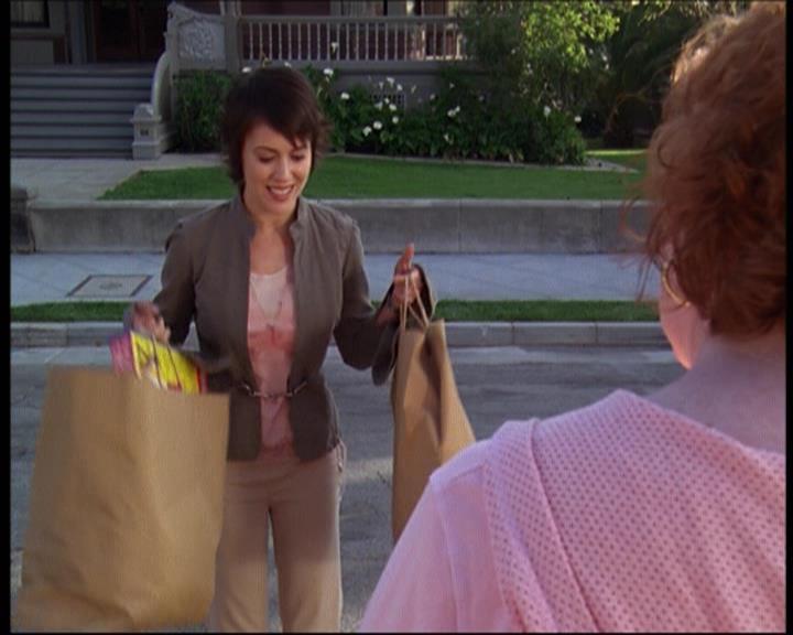 Charmed-Online-dot-net_622ItsABadBadBadBadWorldPart1-0254.jpg