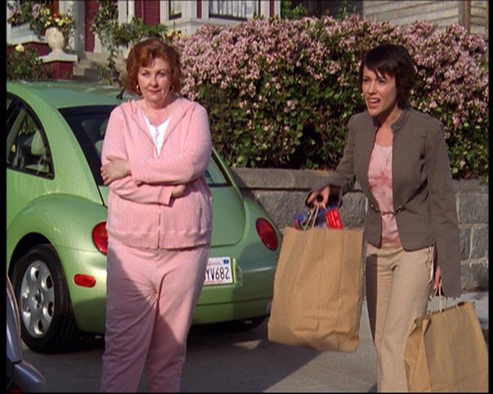 Charmed-Online-dot-net_622ItsABadBadBadBadWorldPart1-0282.jpg