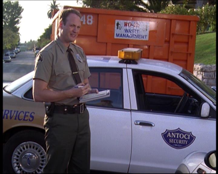 Charmed-Online-dot-net_622ItsABadBadBadBadWorldPart1-0285.jpg