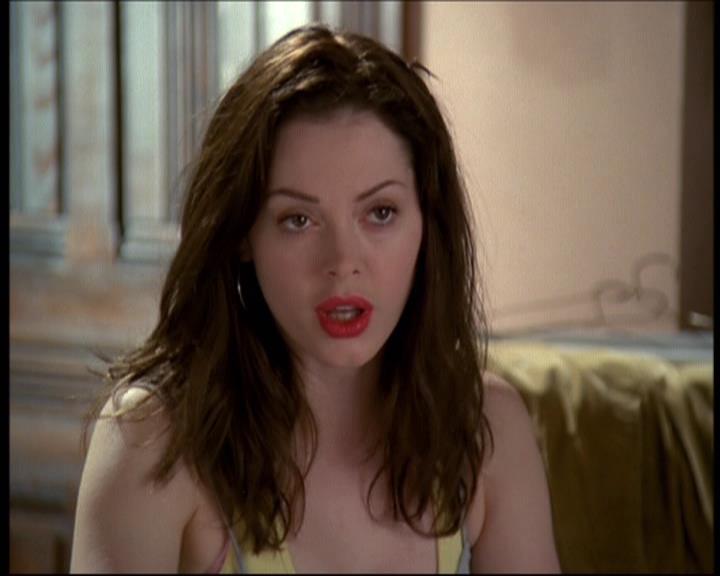 Charmed-Online-dot-net_622ItsABadBadBadBadWorldPart1-0343.jpg