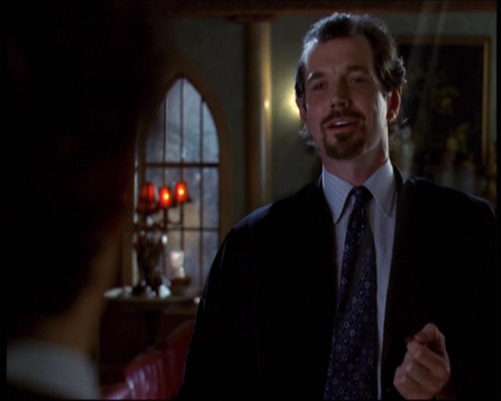 Charmed-Online-dot-net_622ItsABadBadBadBadWorldPart1-0596.jpg