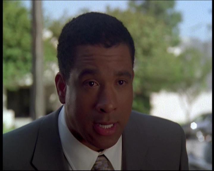 Charmed-Online-dot-net_622ItsABadBadBadBadWorldPart1-0679.jpg