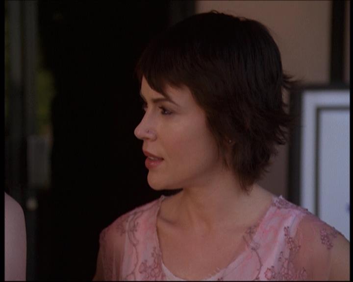 Charmed-Online-dot-net_622ItsABadBadBadBadWorldPart1-0694.jpg