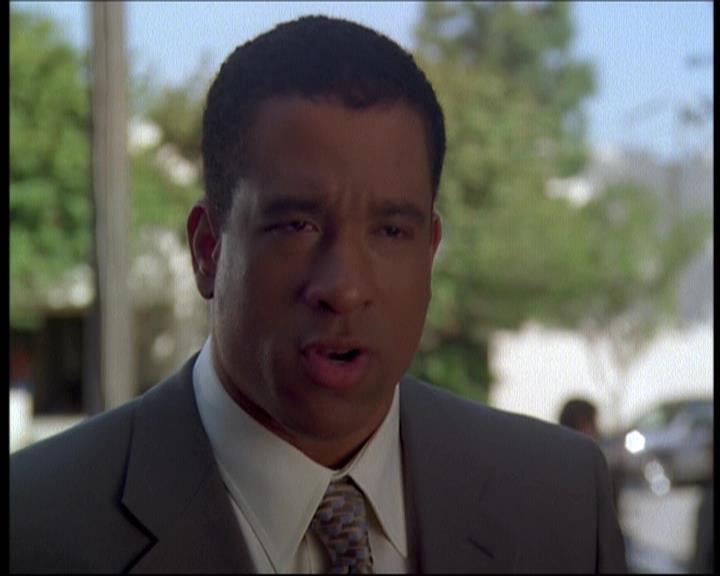 Charmed-Online-dot-net_622ItsABadBadBadBadWorldPart1-0696.jpg