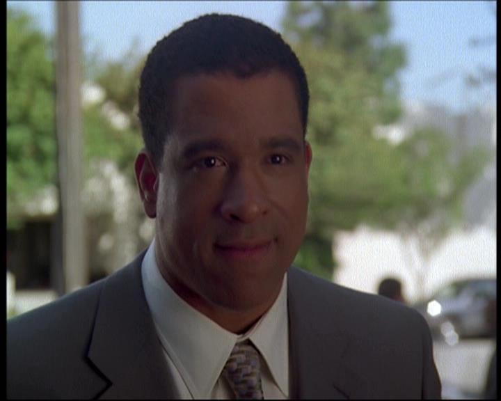 Charmed-Online-dot-net_622ItsABadBadBadBadWorldPart1-0698.jpg