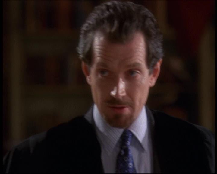 Charmed-Online-dot-net_622ItsABadBadBadBadWorldPart1-0765.jpg