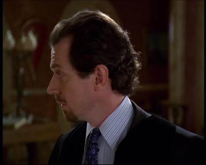Charmed-Online-dot-net_622ItsABadBadBadBadWorldPart1-0943.jpg