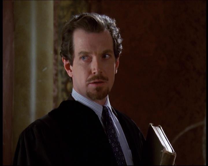 Charmed-Online-dot-net_622ItsABadBadBadBadWorldPart1-0960.jpg