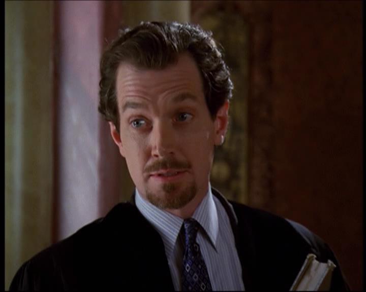 Charmed-Online-dot-net_622ItsABadBadBadBadWorldPart1-0964.jpg