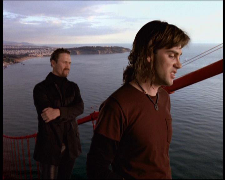 Charmed-Online-dot-net_622ItsABadBadBadBadWorldPart1-1025.jpg