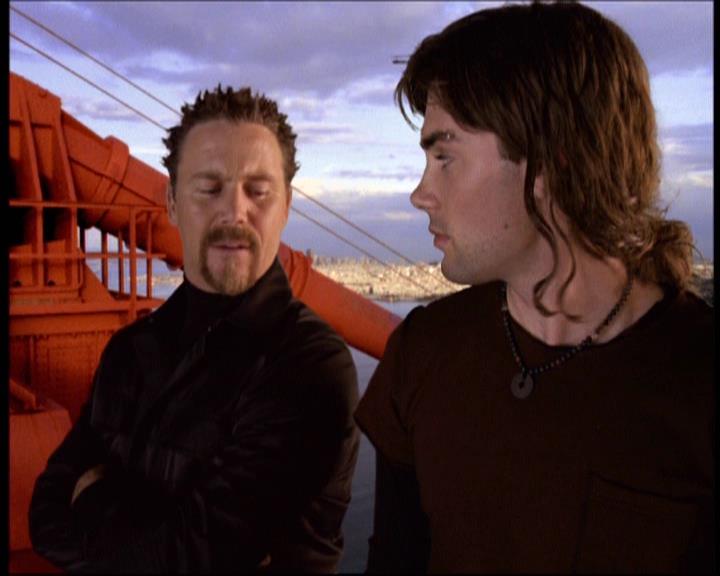 Charmed-Online-dot-net_622ItsABadBadBadBadWorldPart1-1067.jpg