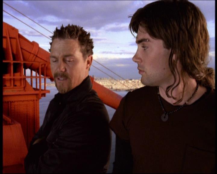 Charmed-Online-dot-net_622ItsABadBadBadBadWorldPart1-1069.jpg