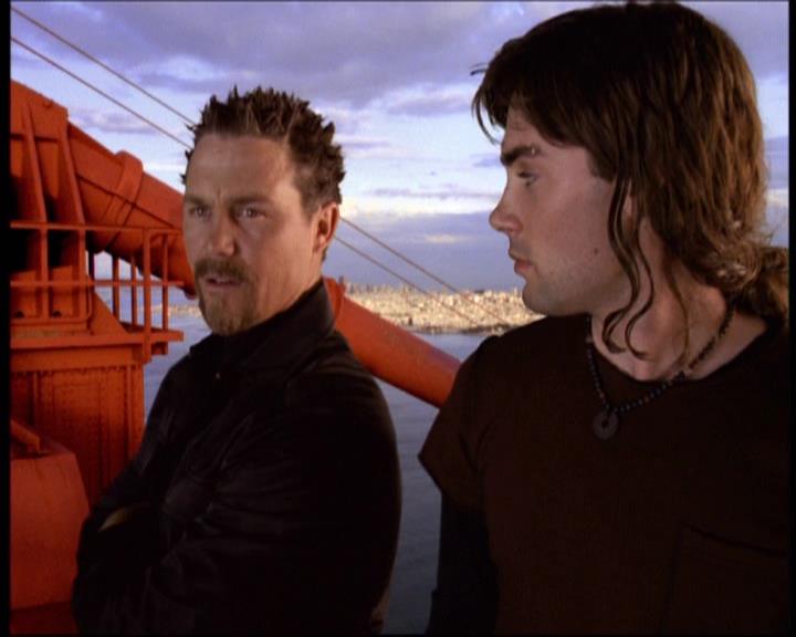 Charmed-Online-dot-net_622ItsABadBadBadBadWorldPart1-1070.jpg