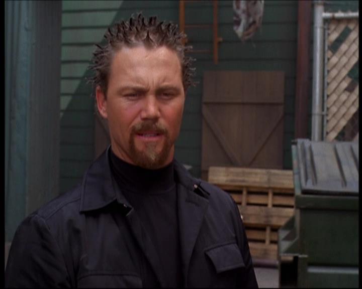 Charmed-Online-dot-net_622ItsABadBadBadBadWorldPart1-1144.jpg