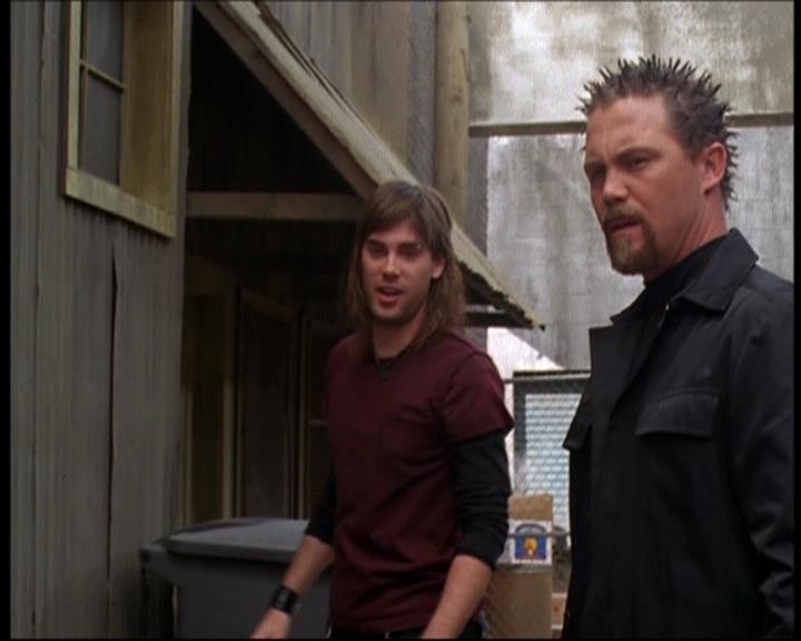 Charmed-Online-dot-net_622ItsABadBadBadBadWorldPart1-1159.jpg