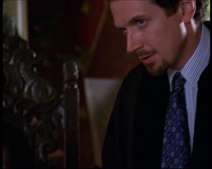 Charmed-Online-dot-net_622ItsABadBadBadBadWorldPart1-1412.jpg