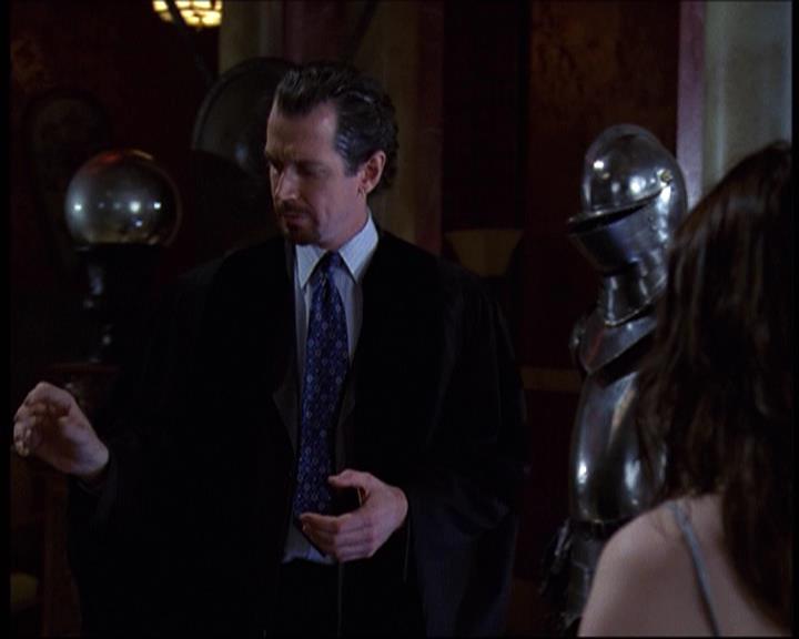 Charmed-Online-dot-net_622ItsABadBadBadBadWorldPart1-1515.jpg