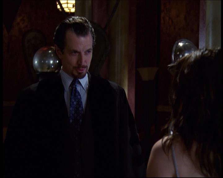 Charmed-Online-dot-net_622ItsABadBadBadBadWorldPart1-1525.jpg