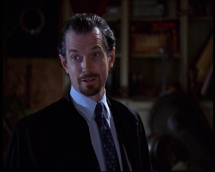 Charmed-Online-dot-net_622ItsABadBadBadBadWorldPart1-1544.jpg