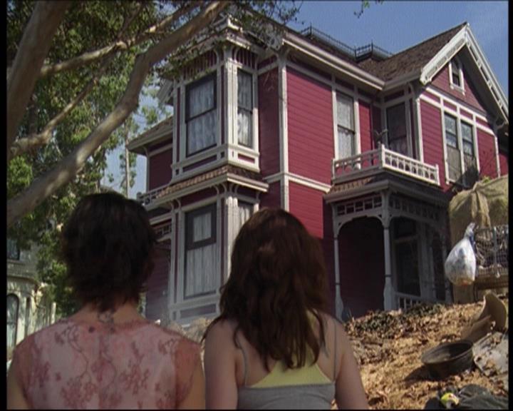 Charmed-Online-dot-net_622ItsABadBadBadBadWorldPart1-1574.jpg