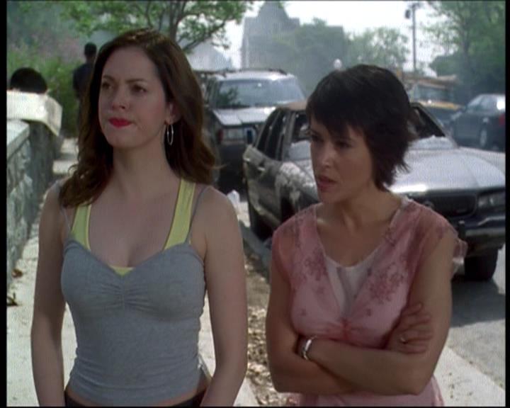 Charmed-Online-dot-net_622ItsABadBadBadBadWorldPart1-1588.jpg