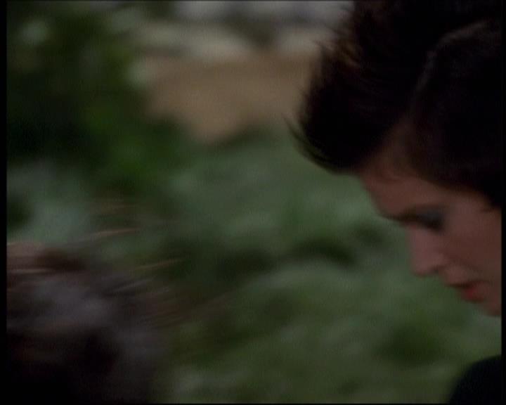 Charmed-Online-dot-net_622ItsABadBadBadBadWorldPart1-2116.jpg