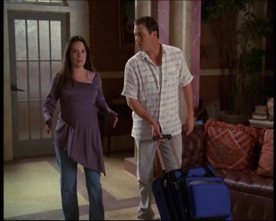 Charmed-Online-dot-net_622ItsABadBadBadBadWorldPart1-0039.jpg