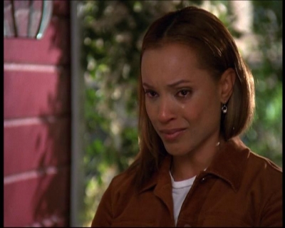 Charmed-Online-dot-net_622ItsABadBadBadBadWorldPart1-0379.jpg