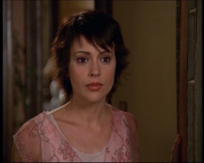 Charmed-Online-dot-net_622ItsABadBadBadBadWorldPart1-0381.jpg