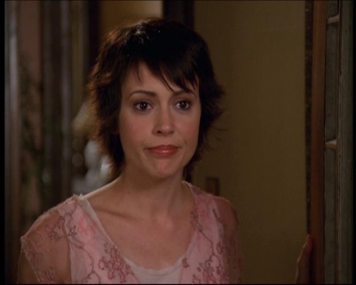 Charmed-Online-dot-net_622ItsABadBadBadBadWorldPart1-0382.jpg