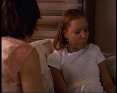 Charmed-Online-dot-net_622ItsABadBadBadBadWorldPart1-0410.jpg