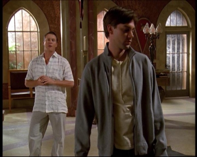 Charmed-Online-dot-net_622ItsABadBadBadBadWorldPart1-0469.jpg