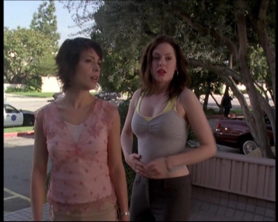 Charmed-Online-dot-net_622ItsABadBadBadBadWorldPart1-0722.jpg