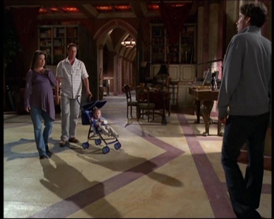 Charmed-Online-dot-net_622ItsABadBadBadBadWorldPart1-0728.jpg