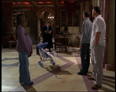 Charmed-Online-dot-net_622ItsABadBadBadBadWorldPart1-0761.jpg