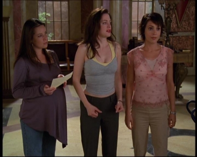 Charmed-Online-dot-net_622ItsABadBadBadBadWorldPart1-0771.jpg