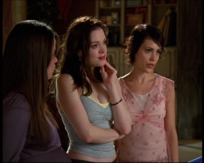 Charmed-Online-dot-net_622ItsABadBadBadBadWorldPart1-0799.jpg