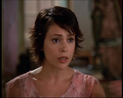 Charmed-Online-dot-net_622ItsABadBadBadBadWorldPart1-0803.jpg