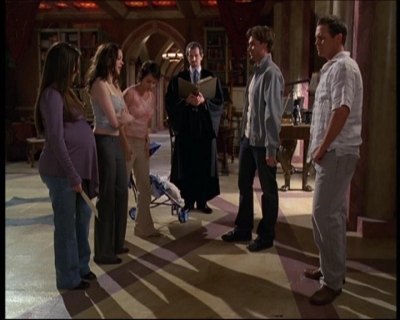 Charmed-Online-dot-net_622ItsABadBadBadBadWorldPart1-0822.jpg