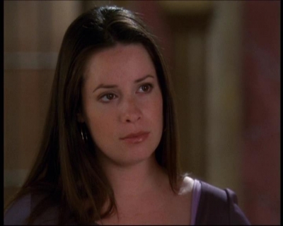 Charmed-Online-dot-net_622ItsABadBadBadBadWorldPart1-0830.jpg