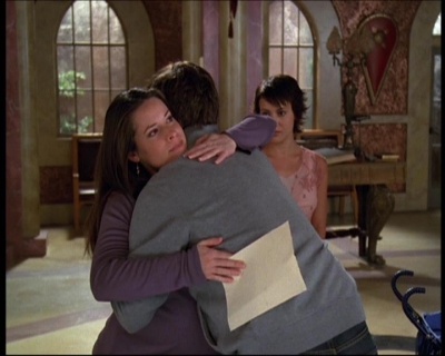 Charmed-Online-dot-net_622ItsABadBadBadBadWorldPart1-0836.jpg