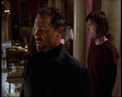 Charmed-Online-dot-net_622ItsABadBadBadBadWorldPart1-0898.jpg