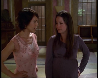 Charmed-Online-dot-net_622ItsABadBadBadBadWorldPart1-0998.jpg