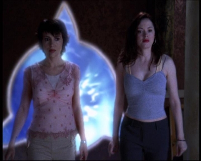 Charmed-Online-dot-net_622ItsABadBadBadBadWorldPart1-1365.jpg