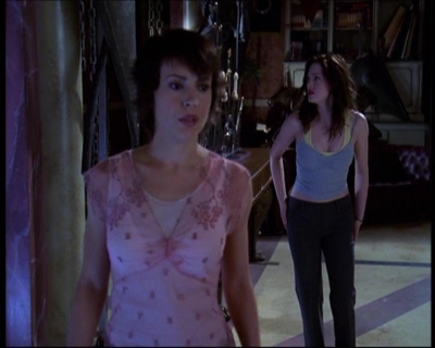 Charmed-Online-dot-net_622ItsABadBadBadBadWorldPart1-1380.jpg