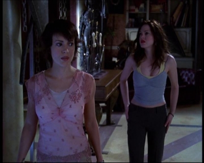 Charmed-Online-dot-net_622ItsABadBadBadBadWorldPart1-1381.jpg