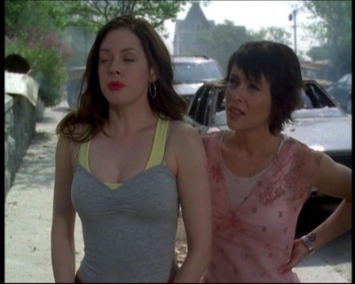 Charmed-Online-dot-net_622ItsABadBadBadBadWorldPart1-1575.jpg