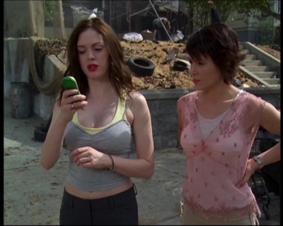 Charmed-Online-dot-net_622ItsABadBadBadBadWorldPart1-1614.jpg